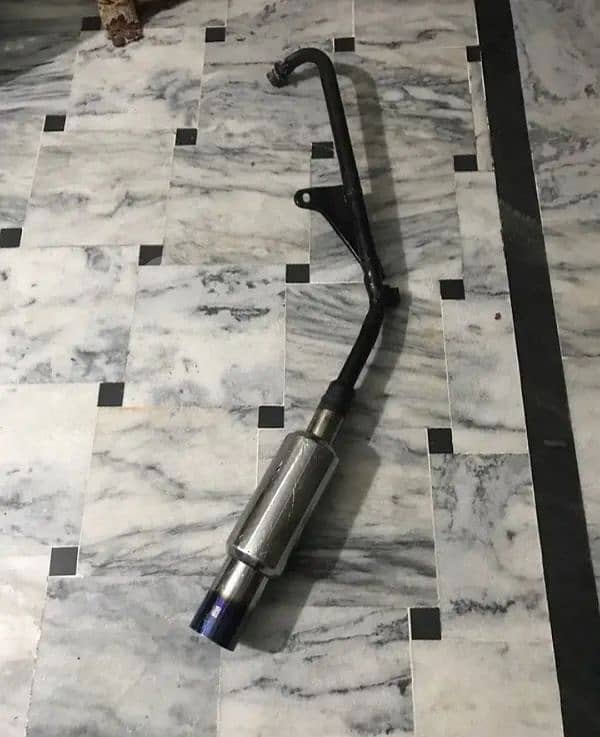 hks  exhaust large size large sound and fires only 3sa7 day used 3