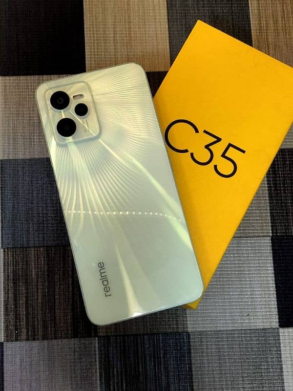 REALME C35 1