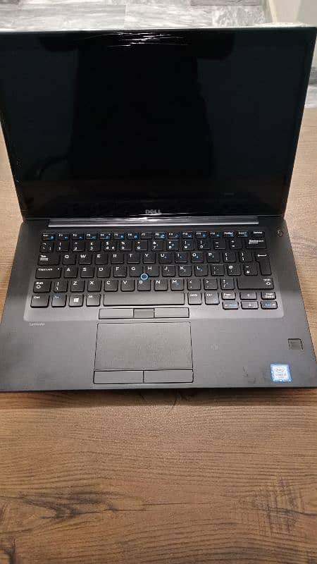 Used Laptop / Dell Lush Condition 2