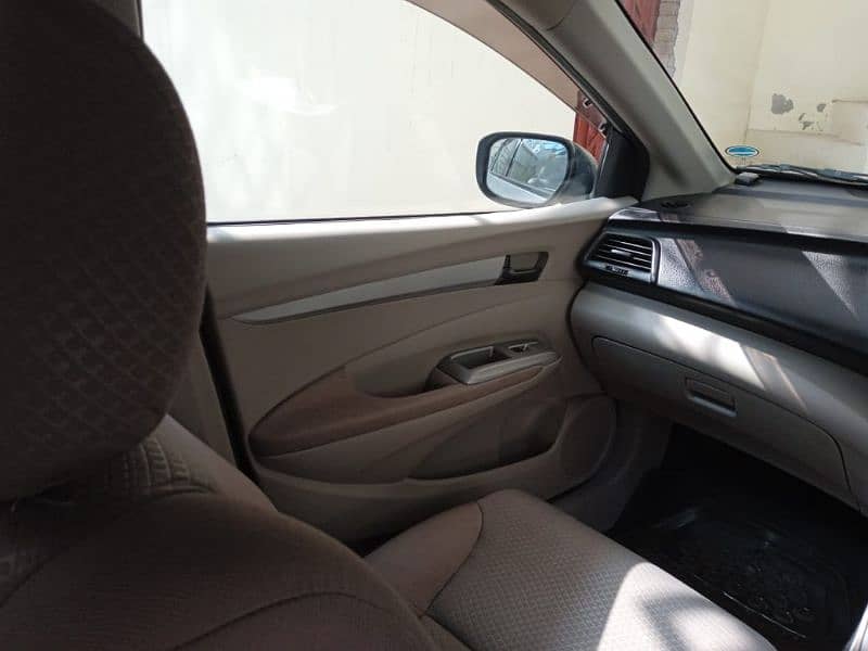 Honda City Aspire 2015 11