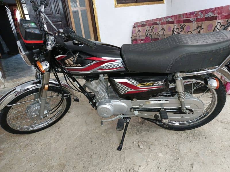 Honda CG125 2024 6