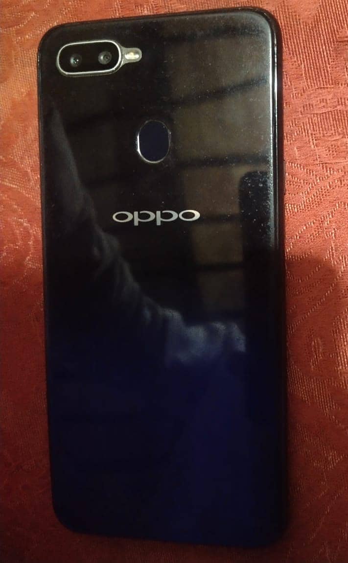 Oppo F9 4gb/64gb 0