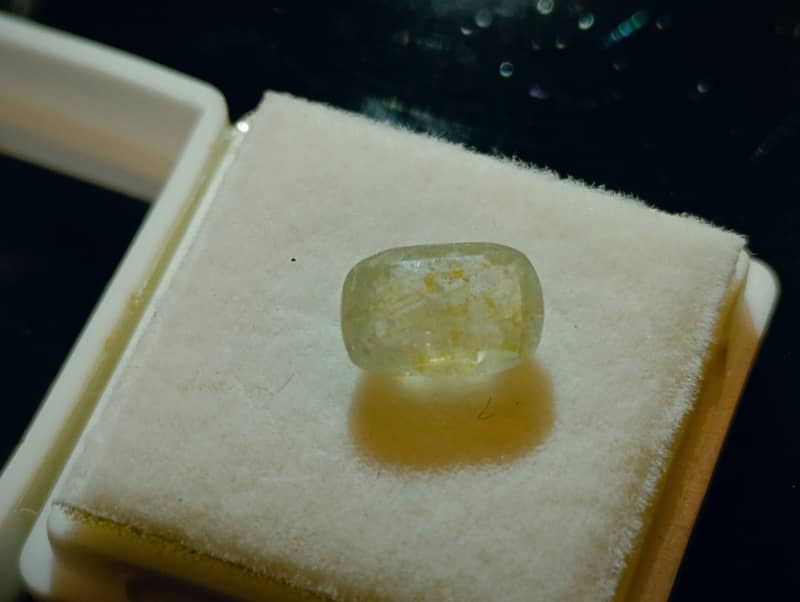 Natural Yellow Sapphire 2.08 Carats - Free Delivery All Over Pakistan 0