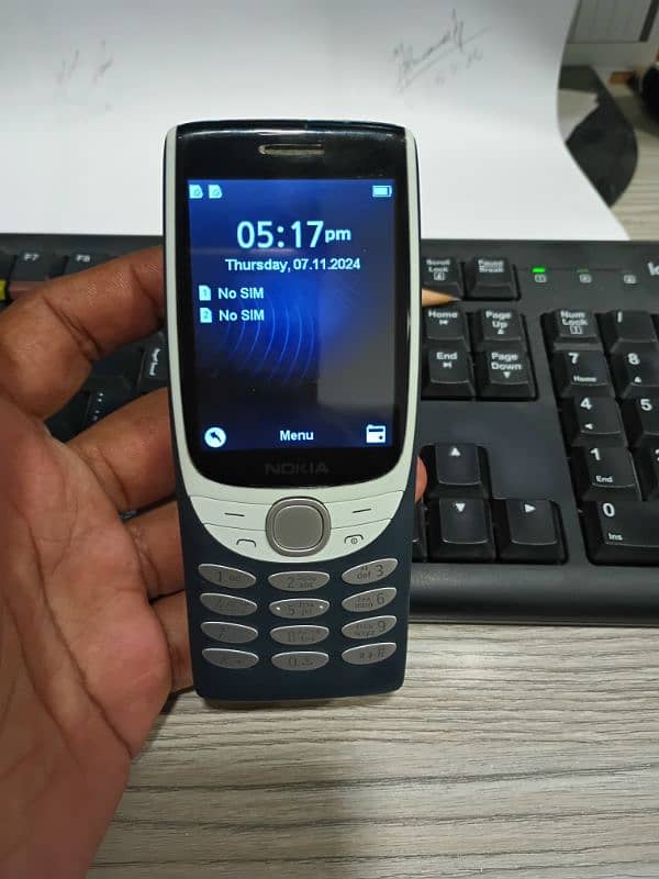 Nokia 8210 2