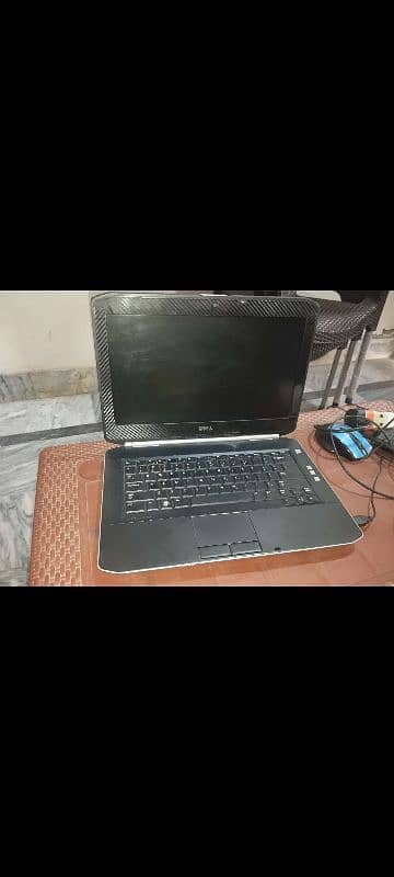 Dell laptop core i3 2nd generation Ram = 8gb HARD( 250gb hdd+128 SSD ) 1