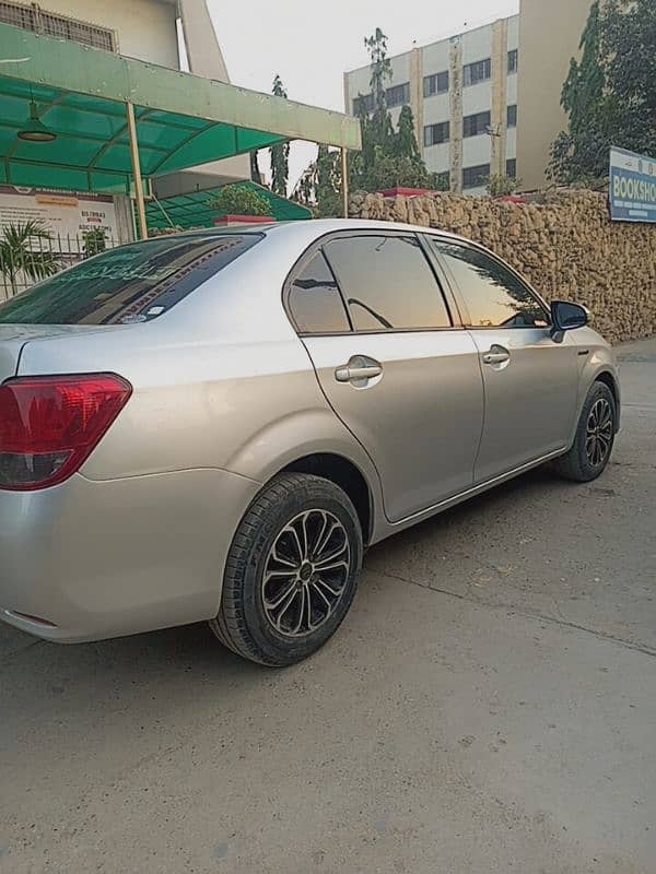 Toyota Corolla Axio 2014/17 14