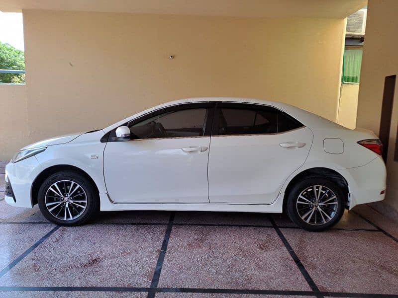 Toyota Corolla Altis 2018 13