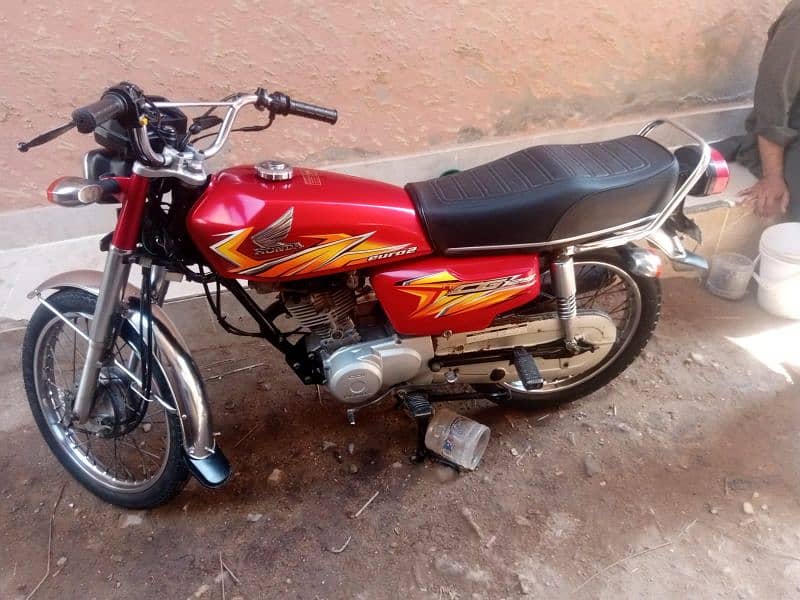 125 Honda nut to nut geniun Sirf meter ka glass crack h 1