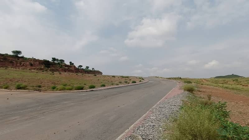 Residential Plot For sale Situated In Bahria Town Phase 8 - Bahria Orchard 14