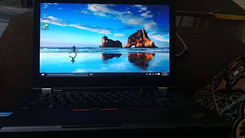 Lenovo Thinkpad T420  l core i5 2nd  generation l 10/10 1