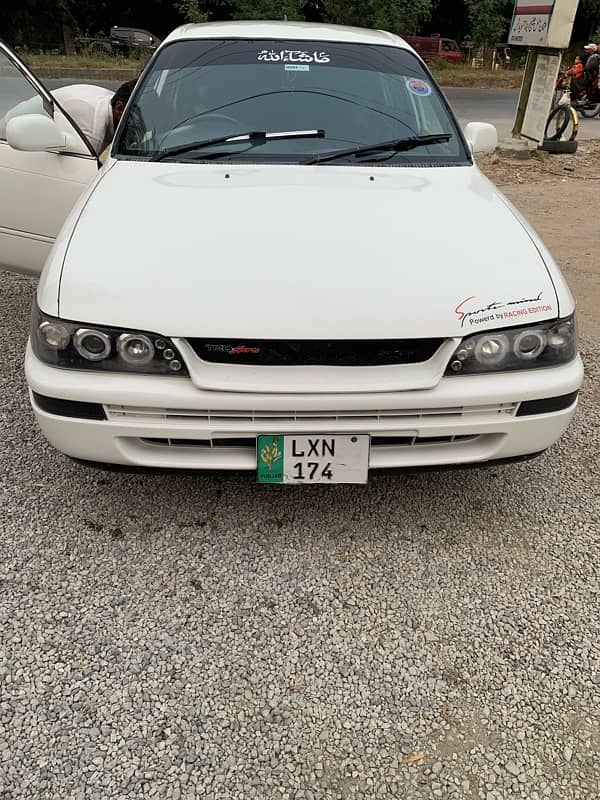 Toyota Corolla XE 1999 12