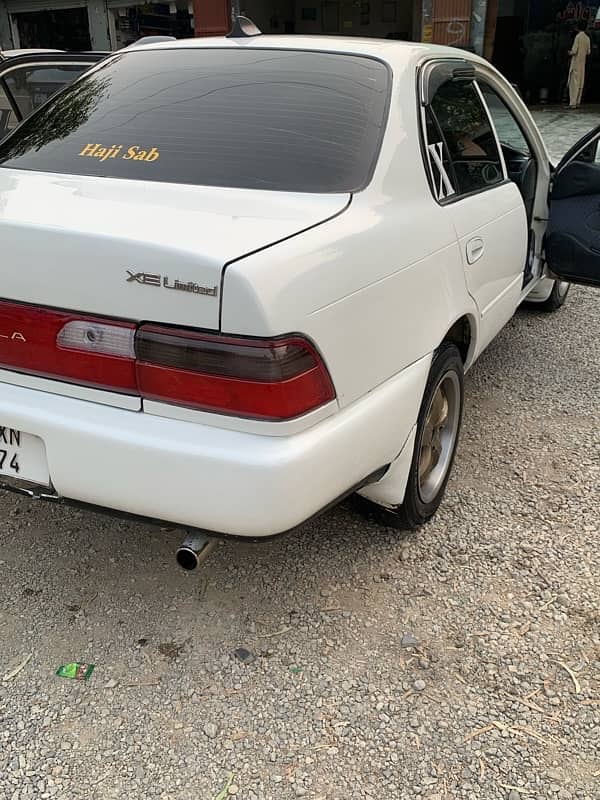 Toyota Corolla XE 1999 13