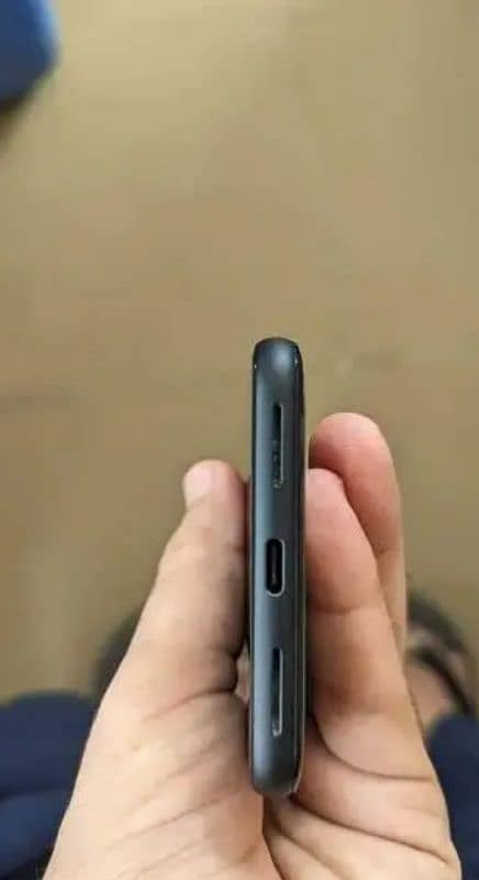 google pixel 4xl 10/10 condition 6/64 camera is very best urgent sale 2