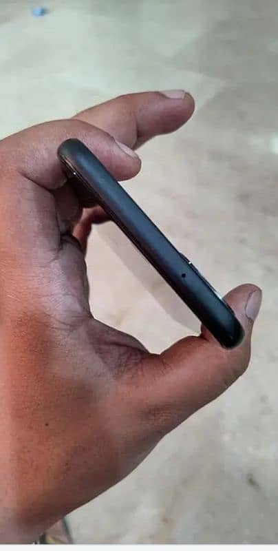 google pixel 4xl 10/10 condition 6/64 camera is very best urgent sale 3