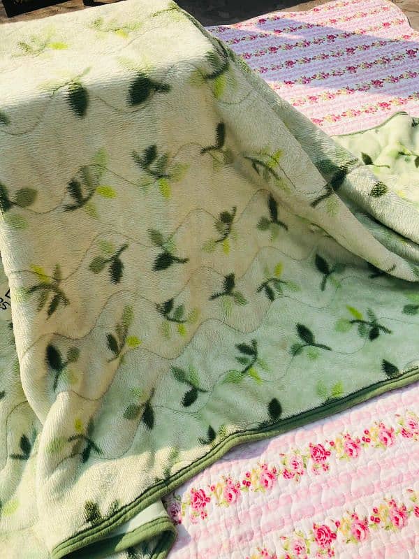 Single floral blankets 3