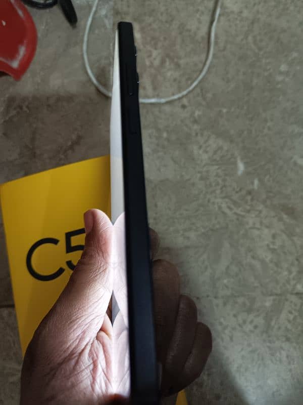 Realme C-53 6+4/128 with original Box 5