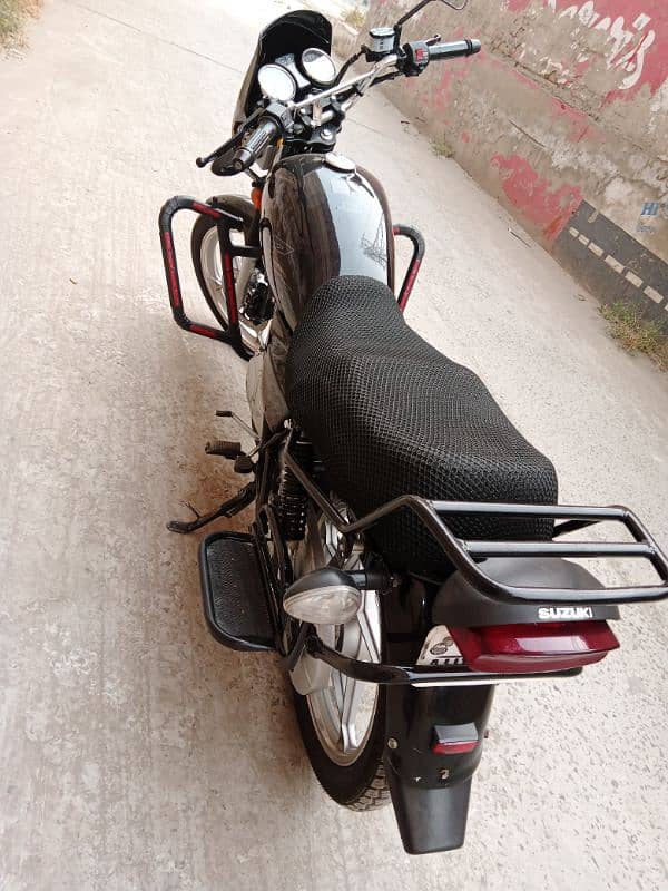 Suzuki Gs 150 3