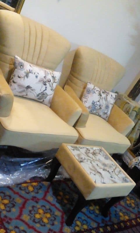 Very beautiful heavy big Room Chairs with Table03335138001 3