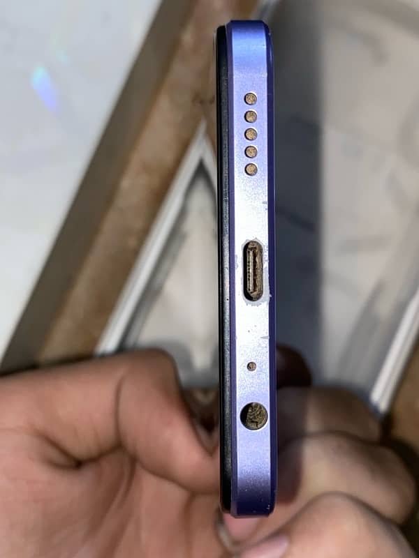 VIVO y17s 10/9 condition 6+6/128 3