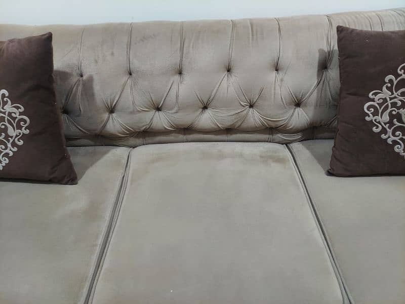 beautiful sofa set 6 seaters 4