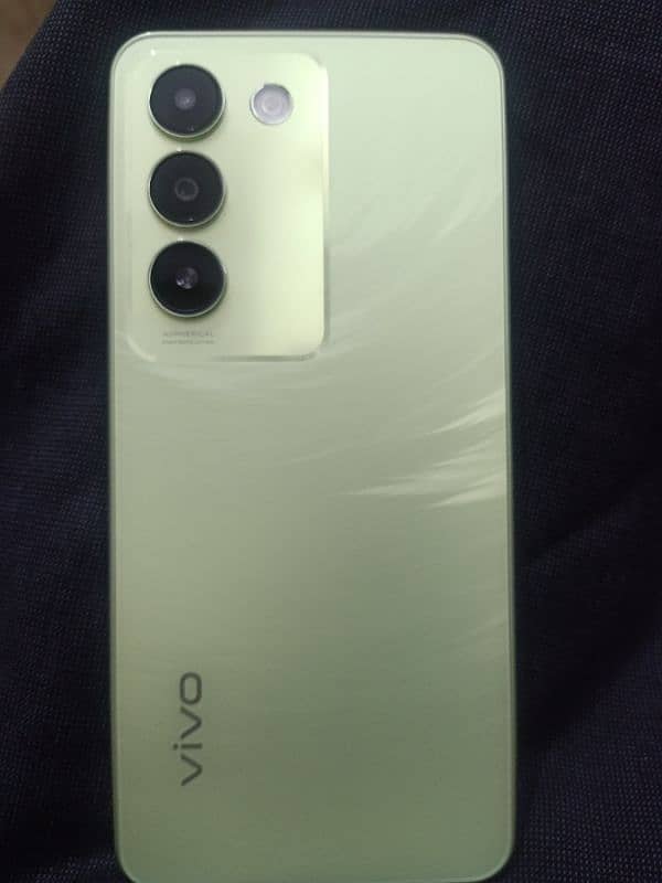 vivo Y100 0