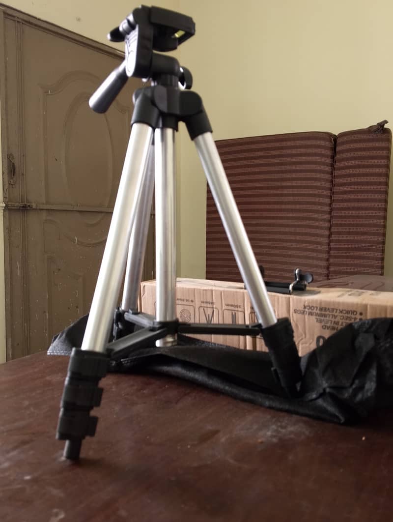 Tripod 3110 New 2