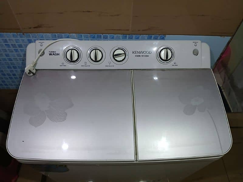 KENWOOD SEMI AUTOMATIC WASHING MACHINE 14