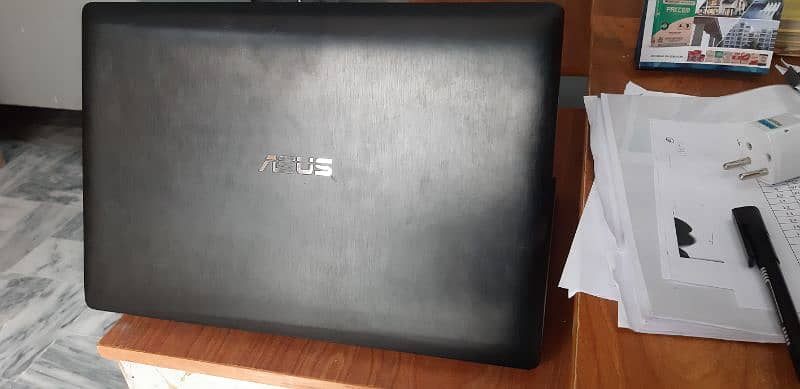 ASUS Core i7 4th Generation, 6 GB RAM &550 GB Hard, 3