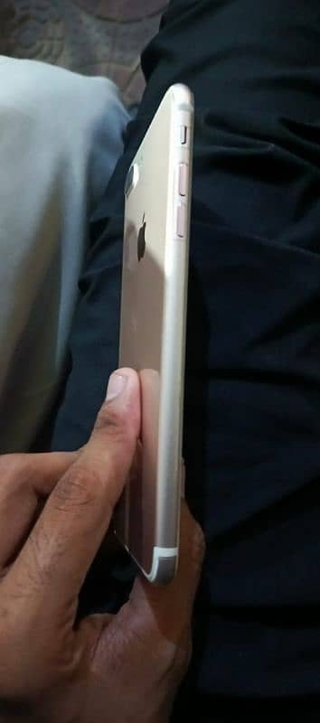 iphone 7plus condition 10/10 pta approve 1