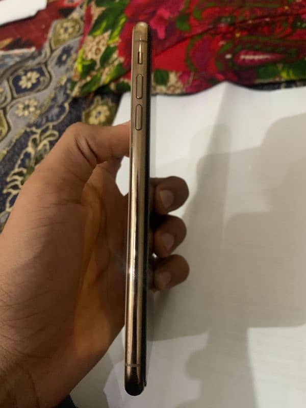 iphone XS MAX gold 256 Gb non pta 3