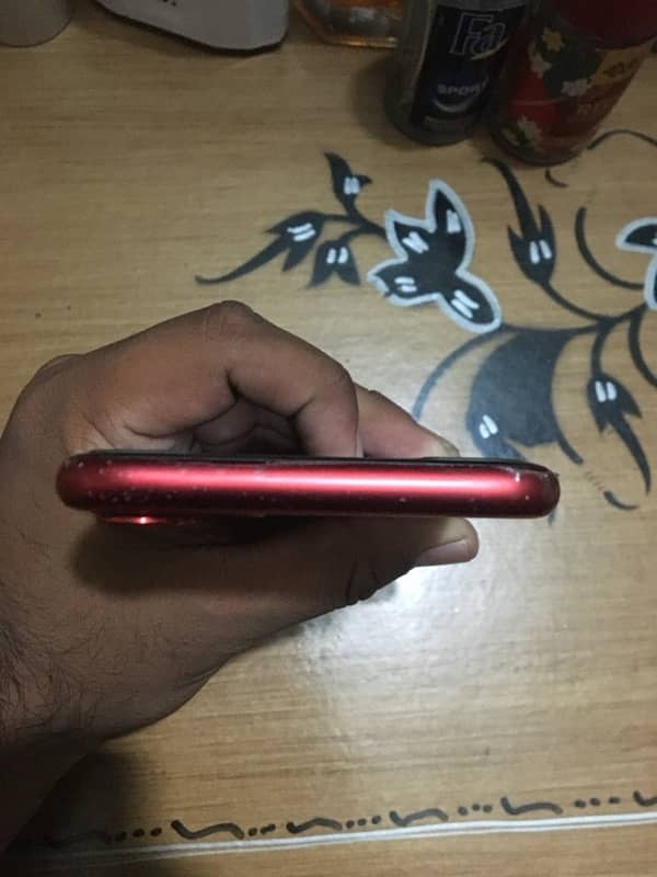 i phone 11 red colour 64 gb JV non pta 3