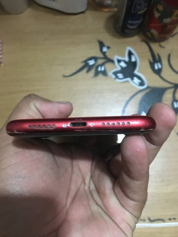 i phone 11 red colour 64 gb JV non pta 4