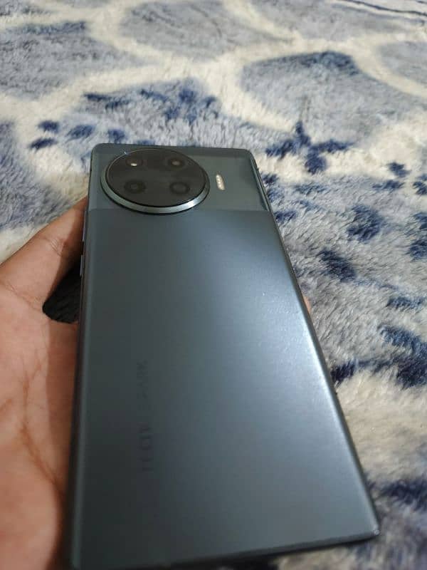 Tecno spark 20 pro plus 1