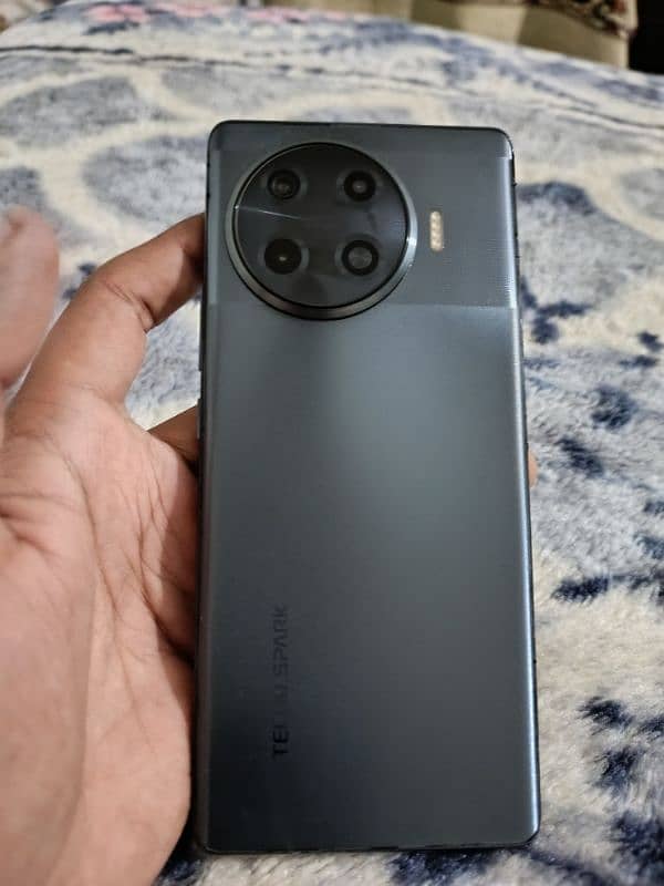 Tecno spark 20 pro plus 3