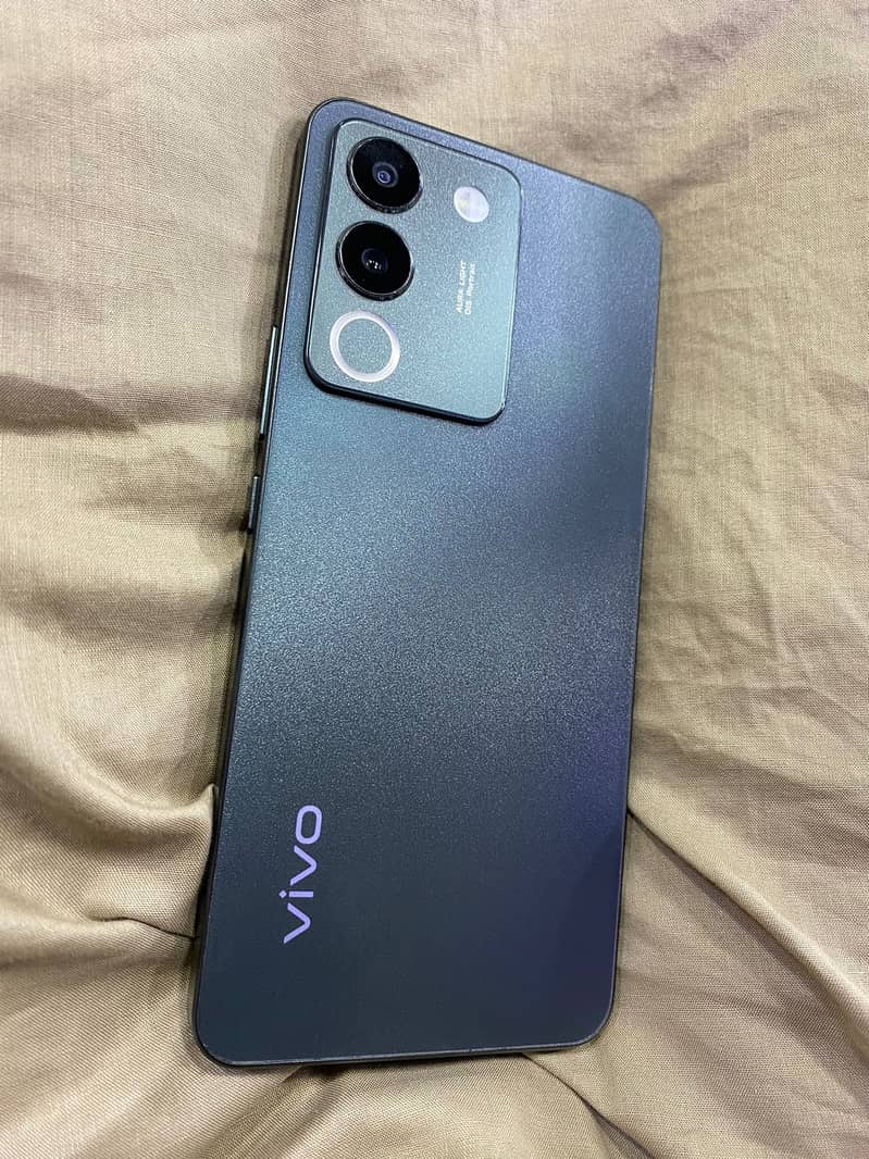 Vivo V29e 5G,   16GB/ 256GB warranty 7