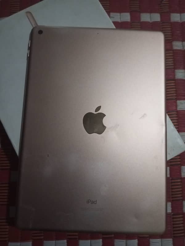 IPad 8 Generation with Box 6