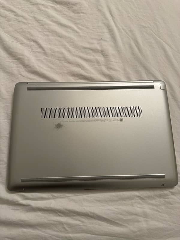 HP 15.6 screen 16 GB ram . i3 11th generation 8