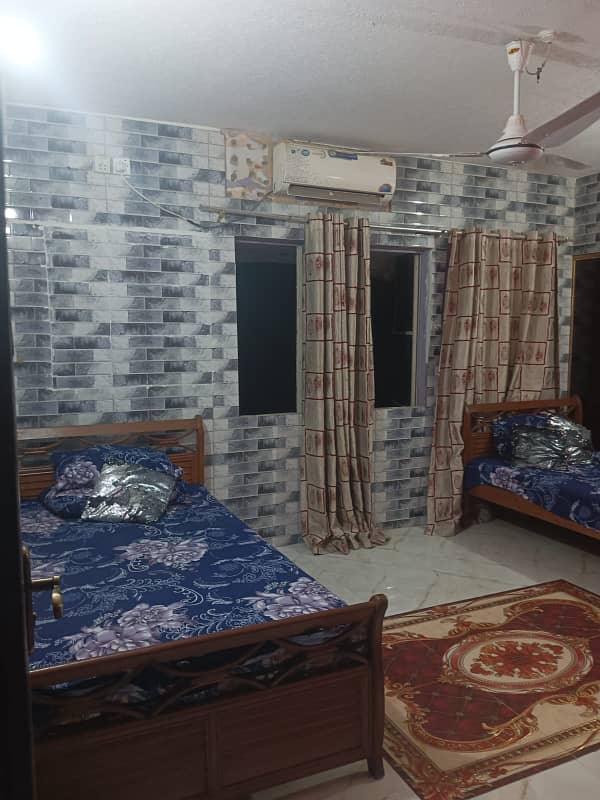 18000. ladies furnished room for rent. Gulshan block 16 erum center boundary waal project 4 floor iftikhar estate 9