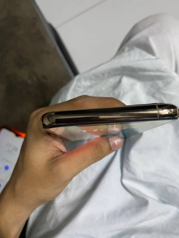 iphone 11 pro fu 4