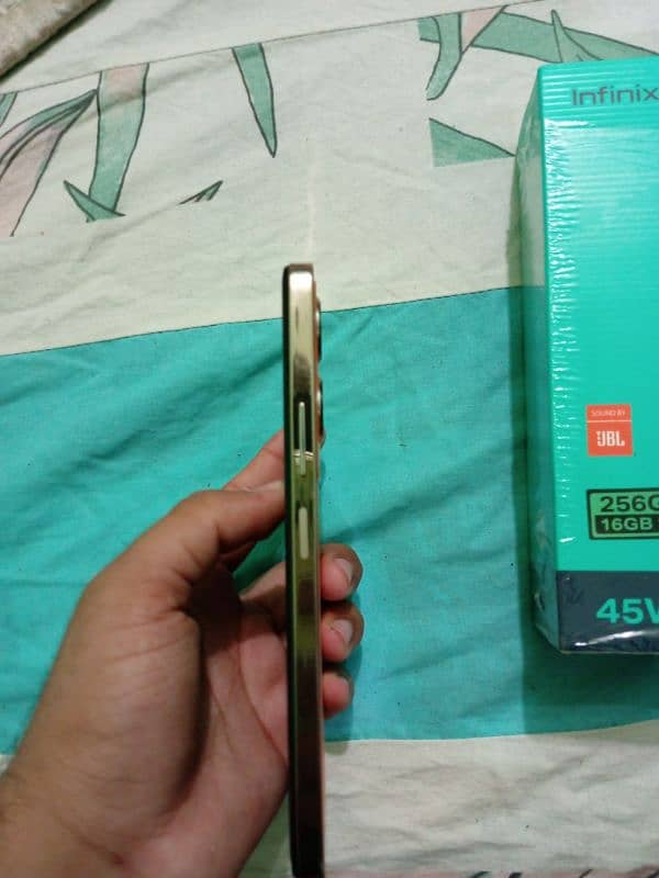 infinix note 30 (lush condition) 4