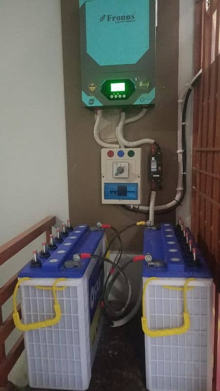 Fronus xeon 3.2 kva Solar inverter 0