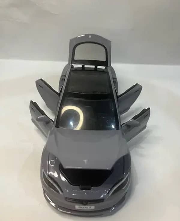 Diecast Tesla Model S /With Lights /Realistic Exterior And Interior 7