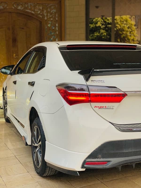 Toyota Corolla Altis 2019 4