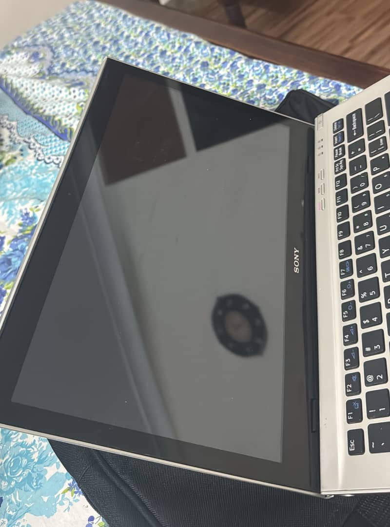 Sony Vaio core i3 laptop in good condition for sale 4