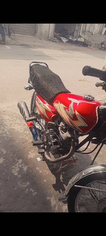 Honda 125 good condition 6