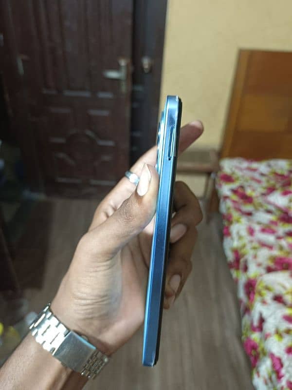 Infinix hot 40i 8+8 128. All ok 6