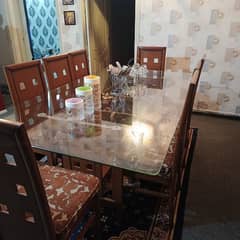 8 seater dining table premiuim quality