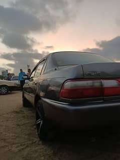 Toyota Corolla GLI 2000 0