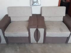 7 setter sofa new condition