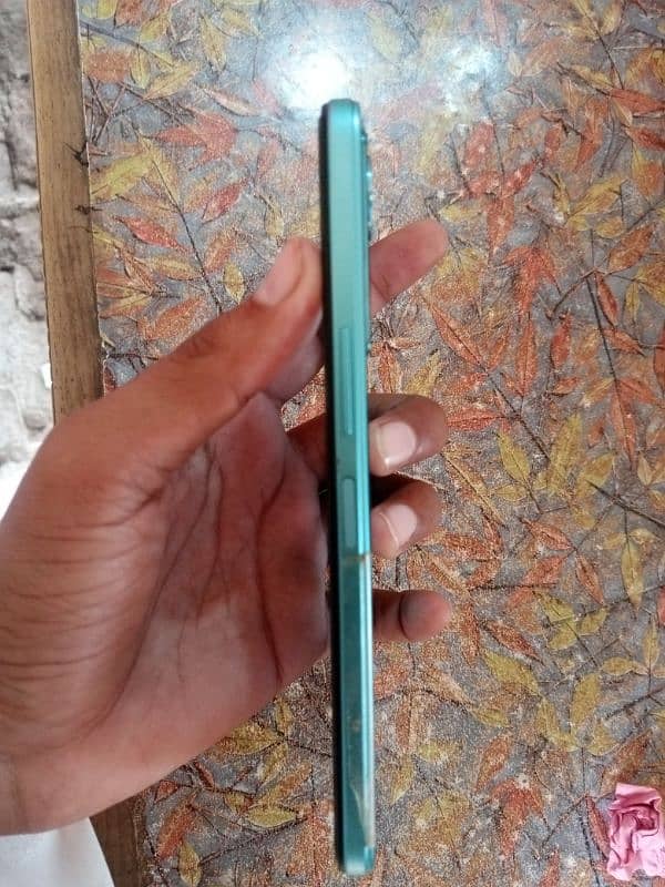 Infinix Note11 10